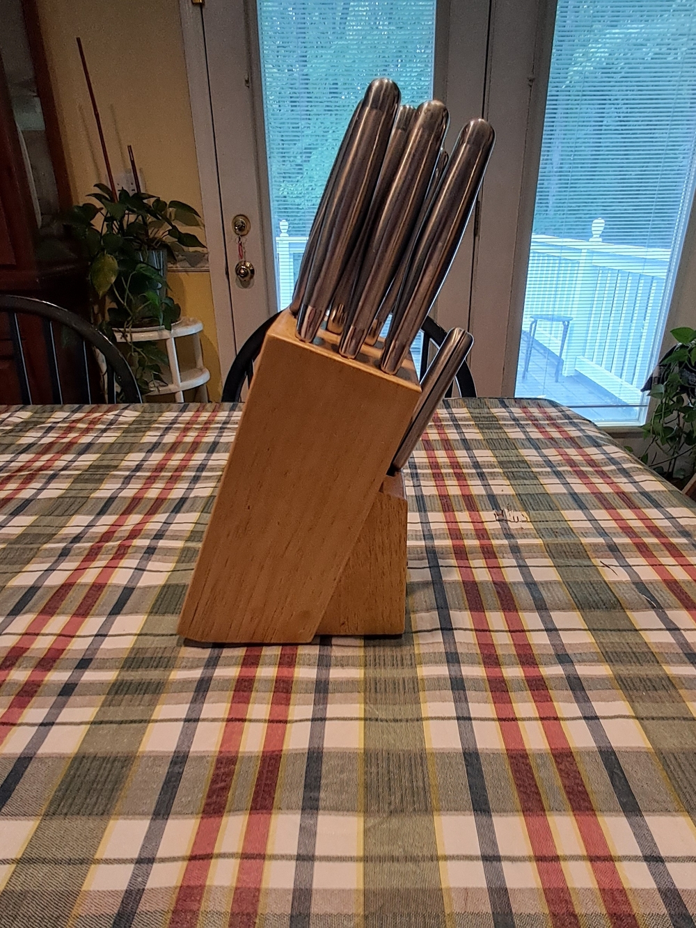 Command Performance Stainless Steel Knife Set in Wooden Block - Picture 3 of 3